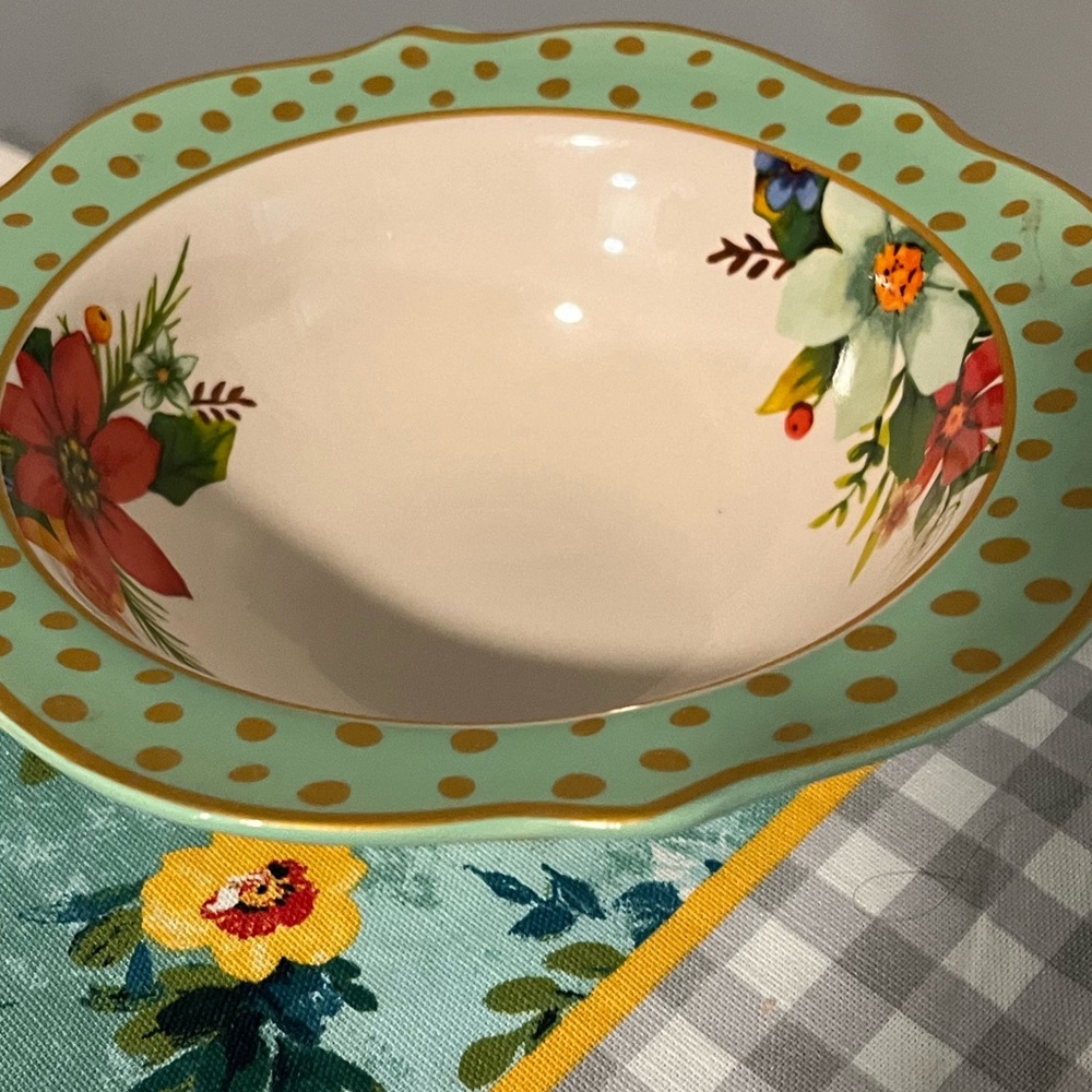 🌺 EUC The Pioneer Woman Christmas / Holiday Charm 8” Vegetable Bowl, Qty 1 - Picture 8 of 10